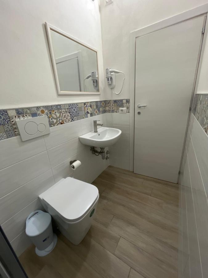 أفولا B&B Regina Rooms المظهر الخارجي الصورة