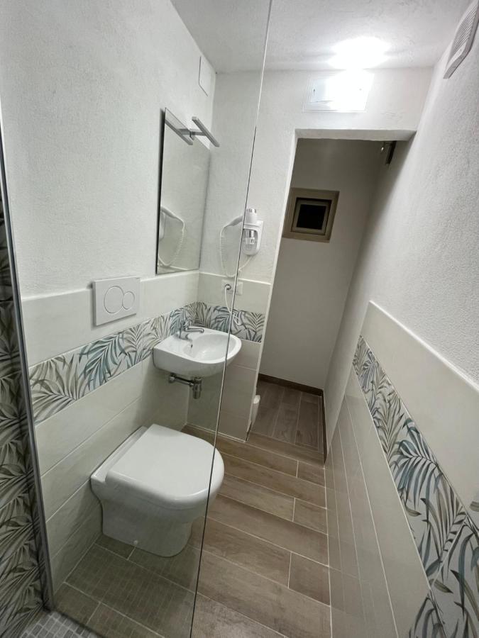 أفولا B&B Regina Rooms المظهر الخارجي الصورة