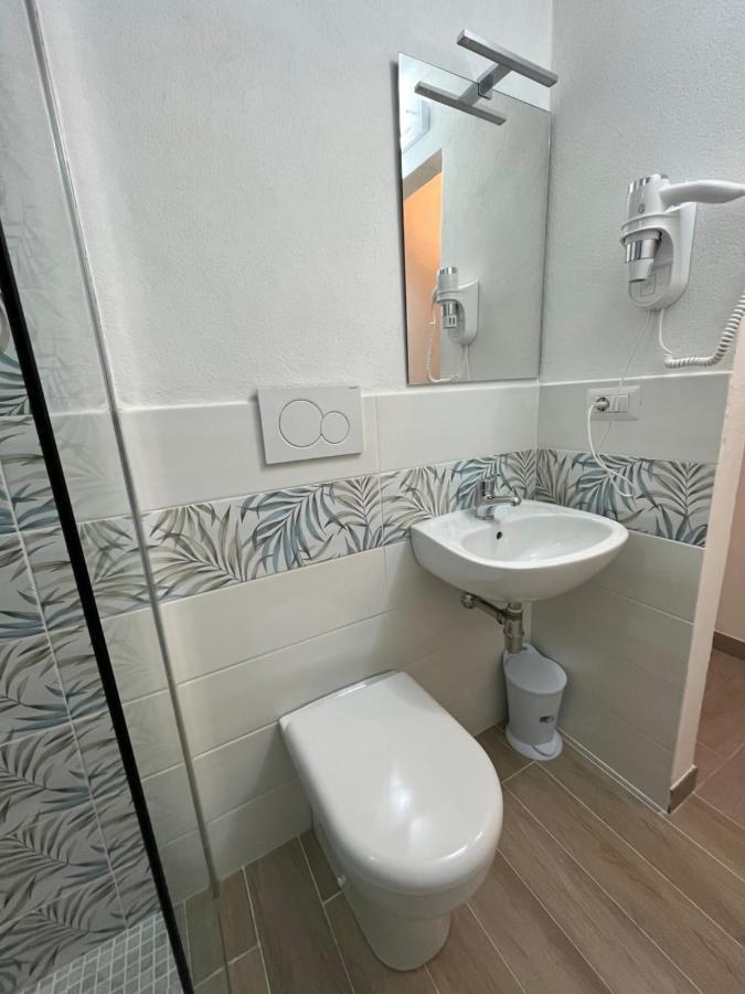 أفولا B&B Regina Rooms المظهر الخارجي الصورة